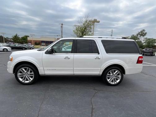 White Platinum Metallic Tri-Coat 2017 Ford Expedition EL Platinum