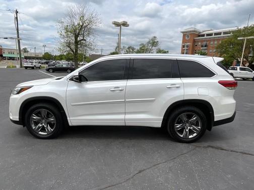2017 Toyota Highlander Limited