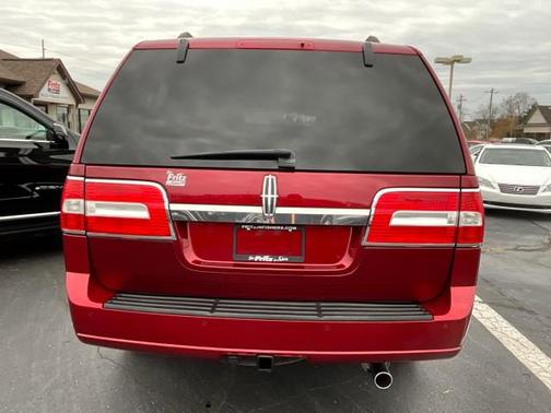 2013 Lincoln Navigator Base