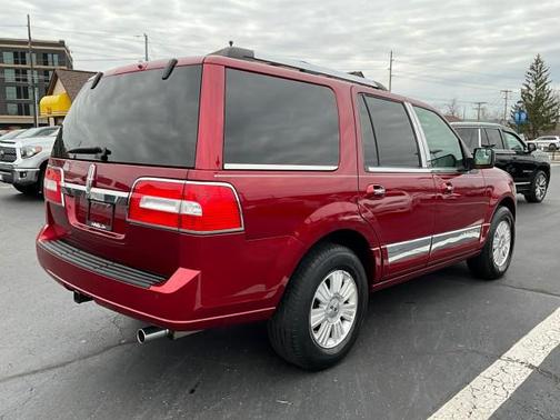 2013 Lincoln Navigator Base