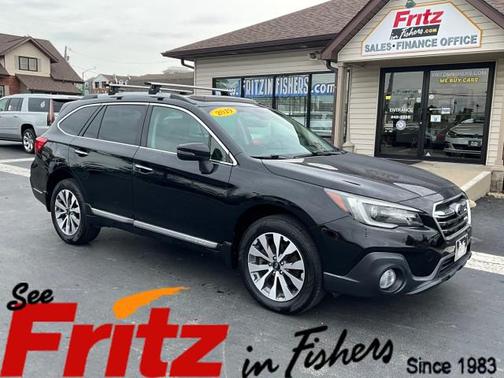 Crystal Black Silica 2019 Subaru Outback 3.6R Touring