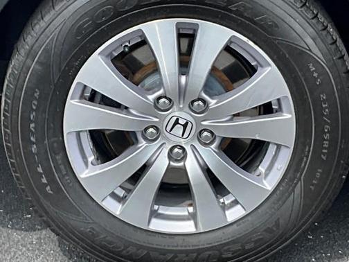 Crystal Black Pearl 2015 Honda Odyssey EX-L