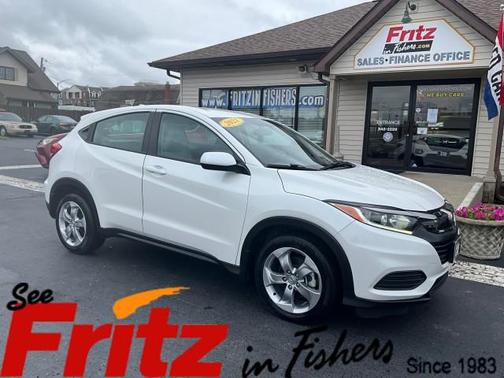 Platinum White Pearl 2021 Honda HR-V LX