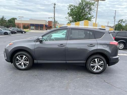 Magnetic Gray Metallic 2016 Toyota RAV4 XLE