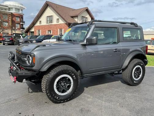 Carbonized Gray Metallic 2022 Ford Bronco Base
