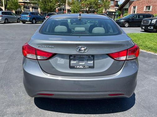 HARBOR GRAY METALLIC GRA 2014 Hyundai ELANTRA SE