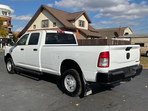 2024 RAM 2500 Tradesman Crew Cab 4x4 8' Box