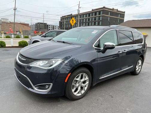 Maximum Steel Metallic Clearcoat 2019 Chrysler Pacifica Limited