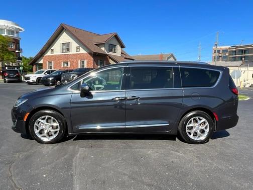 Maximum Steel Metallic Clearcoat 2019 Chrysler Pacifica Limited