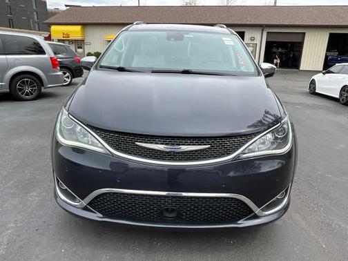 Maximum Steel Metallic Clearcoat 2019 Chrysler Pacifica Limited