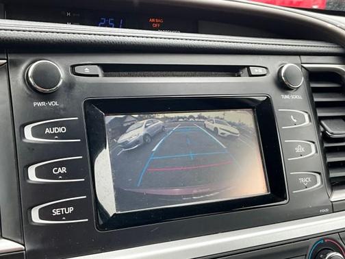 MAROON 2014 Toyota Highlander LE