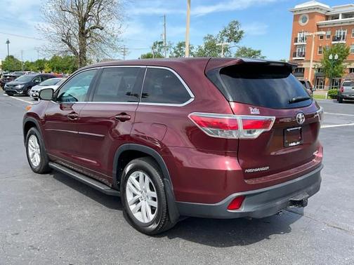 Ooh La La Rouge Mica 2014 Toyota Highlander LE