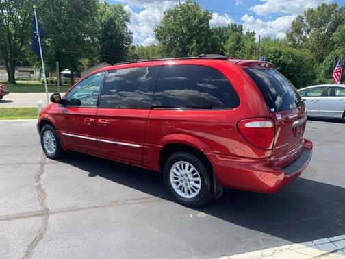 2004 Chrysler Town & Country Touring