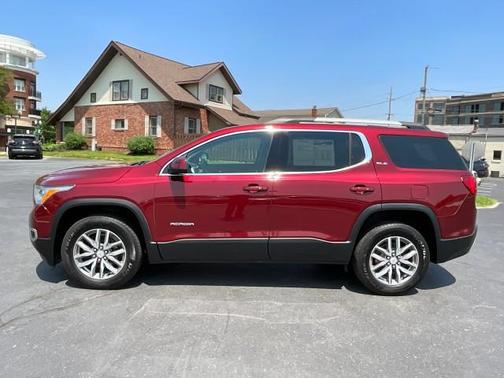 2017 GMC Acadia SLE-2
