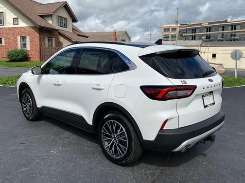 Star White Metallic Tri-Coat 2024 Ford Escape PHEV Base