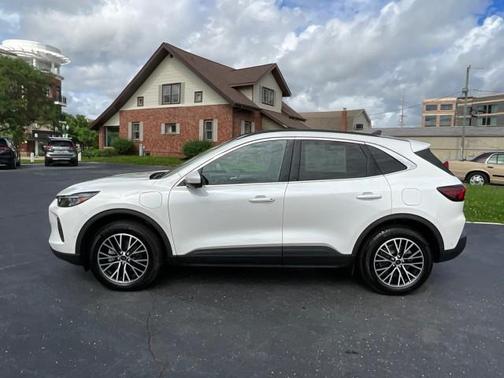 Star White Metallic Tri-Coat 2024 Ford Escape PHEV Base