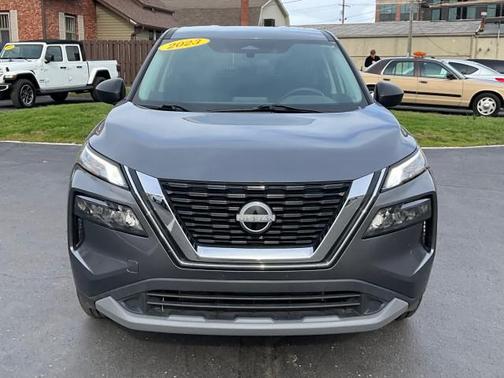SILVER 2023 Nissan Rogue S