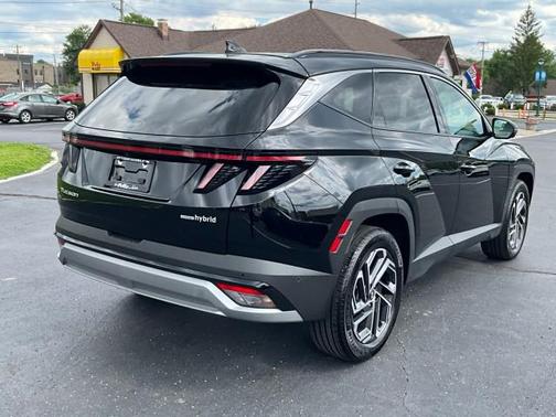 Ash Black 2025 Hyundai TUCSON Hybrid Limited