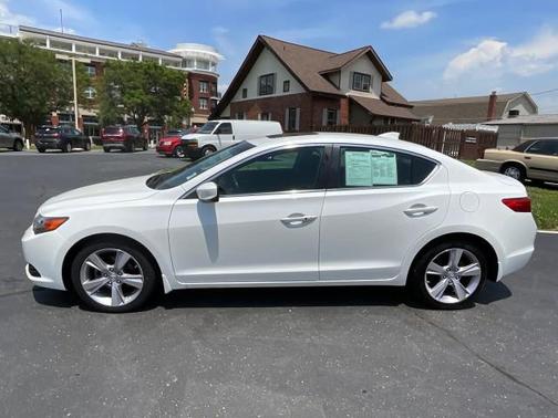 2014 Acura ILX 2.0L Technology