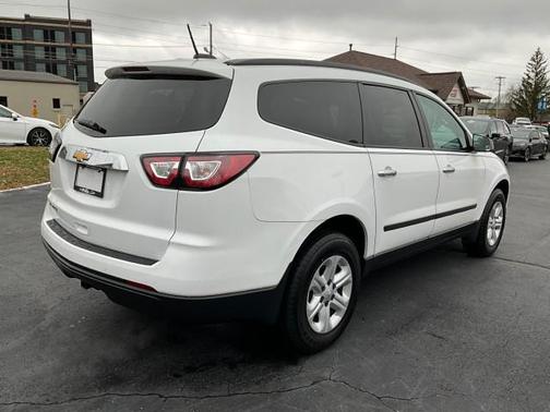 2017 Chevrolet Traverse LS