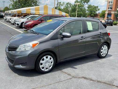 2012 Toyota Yaris LE