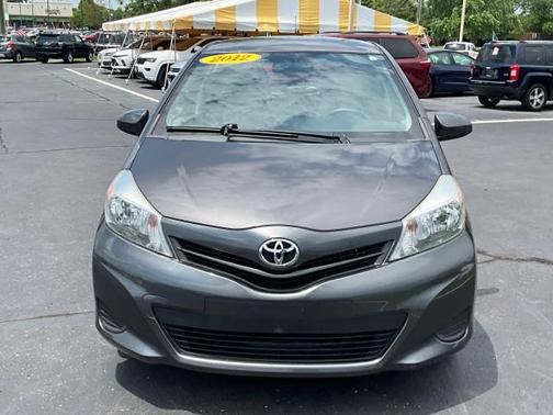 2012 Toyota Yaris LE