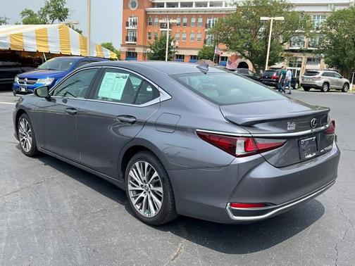2021 Lexus ES 250 Base