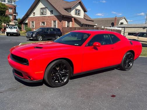2018 Dodge Challenger SXT