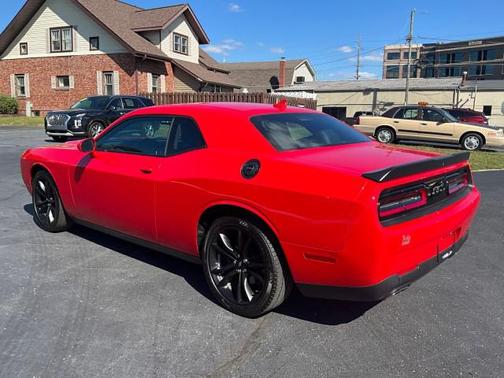 2018 Dodge Challenger SXT