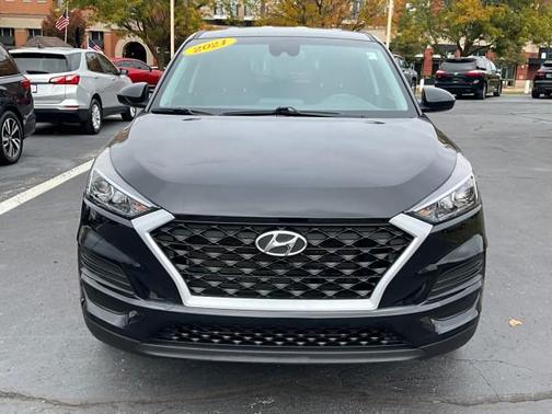 2021 Hyundai TUCSON SE