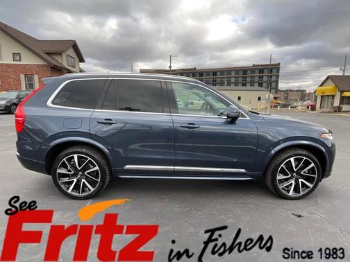 2022 Volvo XC90 Recharge Plug-In Hybrid T8 Inscription Expression 7 Passenger