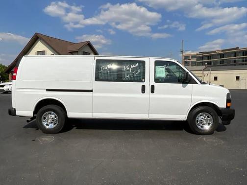 Summit White 2020 Chevrolet Express 3500 RWD 3500 Extended Wheelbase WT