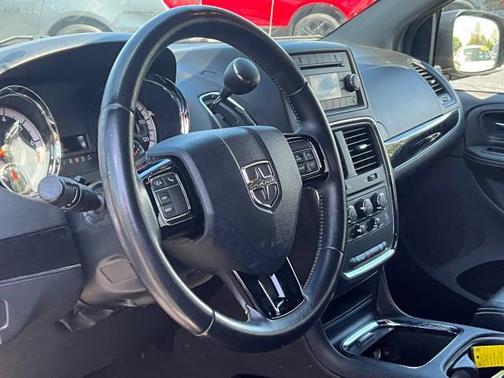 Billet Silver Metallic Clearcoat 2016 Dodge Grand Caravan SXT