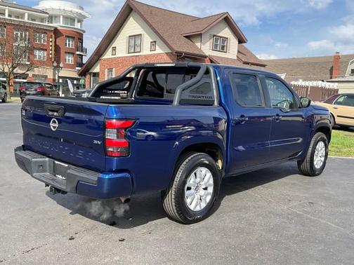 Deep Blue Pearl 2022 Nissan Frontier SV