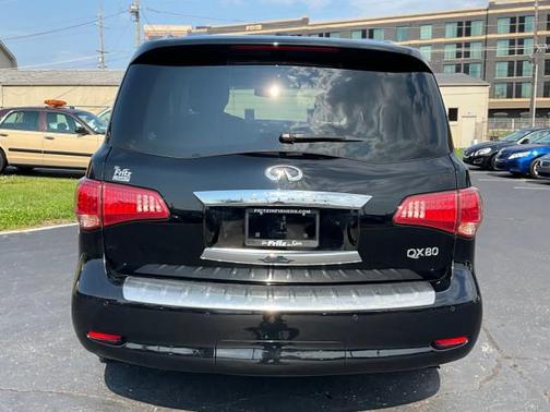 2017 INFINITI QX80 Base