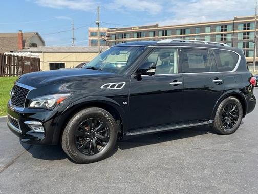 2017 INFINITI QX80 Base