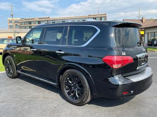 2017 INFINITI QX80 Base