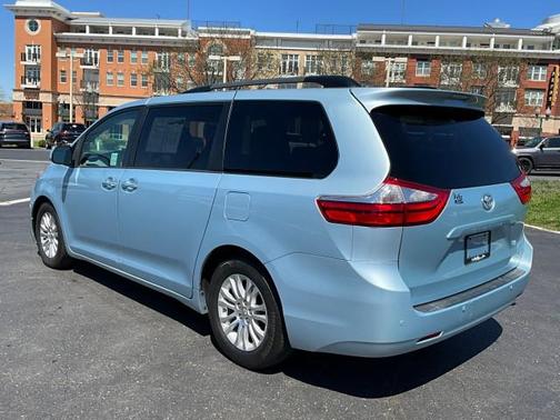2015 Toyota Sienna XLE