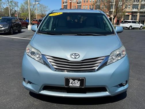 2015 Toyota Sienna XLE