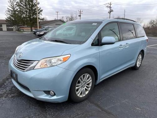 2015 Toyota Sienna XLE