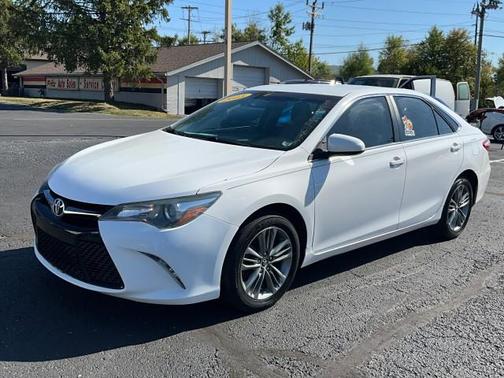 2015 Toyota Camry SE