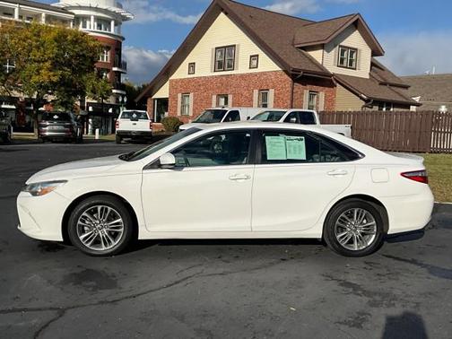 2015 Toyota Camry SE