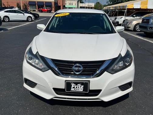 Pearl White 2016 Nissan Altima 2.5 S