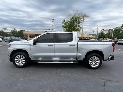 SILVER ICE METALLIC SILV 2020 Chevrolet Silverado 1500 Custom