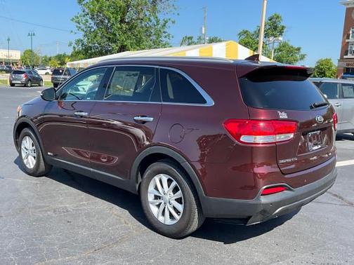 2017 Kia Sorento LX