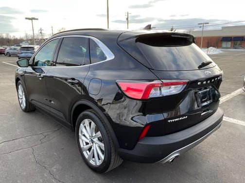 2021 Ford Escape Titanium