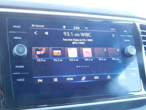 2023 Volkswagen Atlas 3.6L SE w/Technology