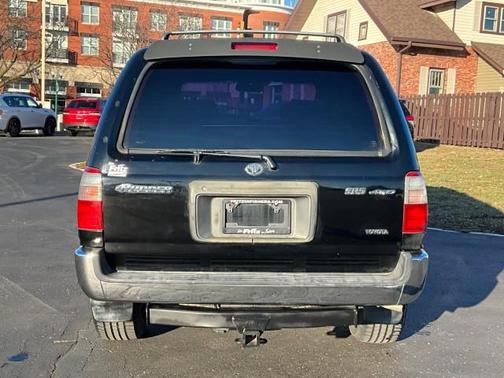 2000 Toyota 4Runner SR5