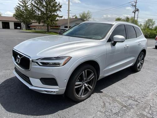 2019 Volvo XC60 T5 Momentum