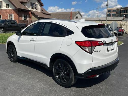 Platinum White Pearl 2022 Honda HR-V 2WD Sport